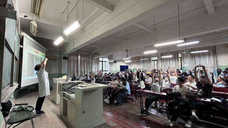 小儿推拿治风寒咳嗽步骤